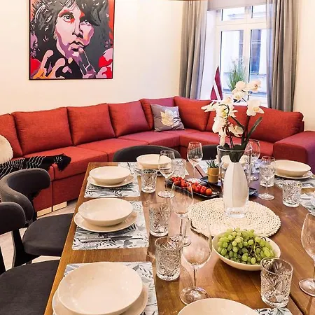 Morrison Apartment/15 Guests/7bedrooms/riga Old Town Lägenhet
